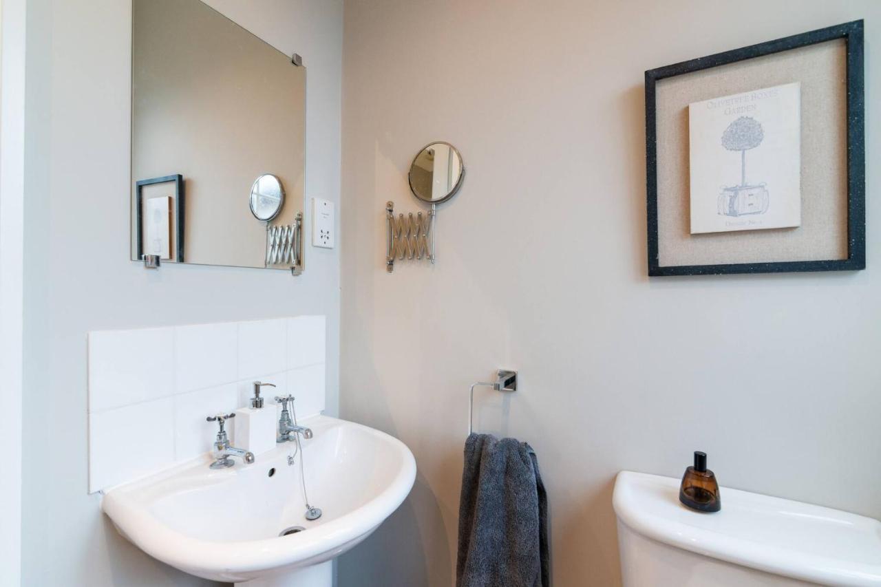 Modern Living 2 Bedroom Apartment South Wilmslow Eksteriør billede